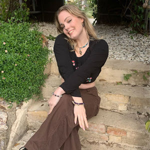 Meet your Posher, Stella